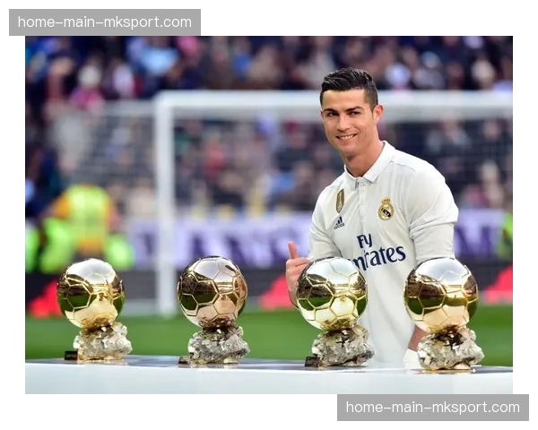 多特蒙德主帅科瓦奇谈桑乔回归传闻：每家俱乐部都在寻找优秀球员